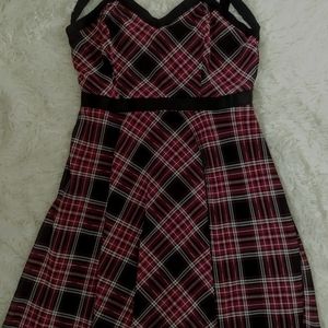 Hot topic vintage red and black print dress